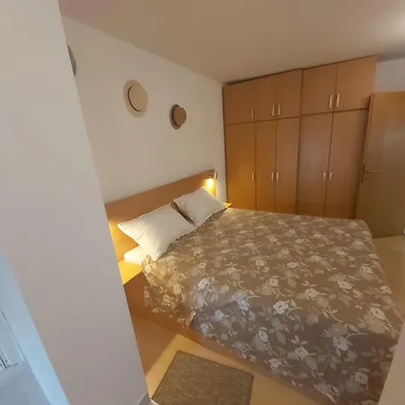 Apartment Luce With Shared Pool Zadar