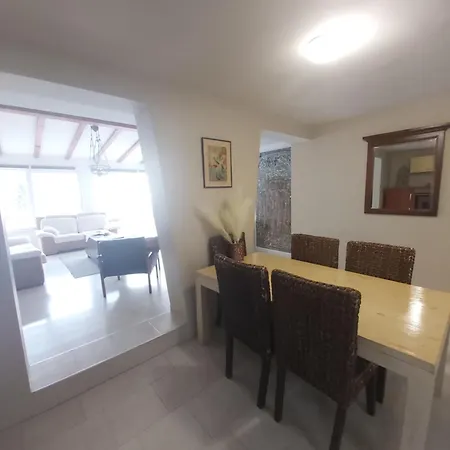 Luce With Shared Pool *