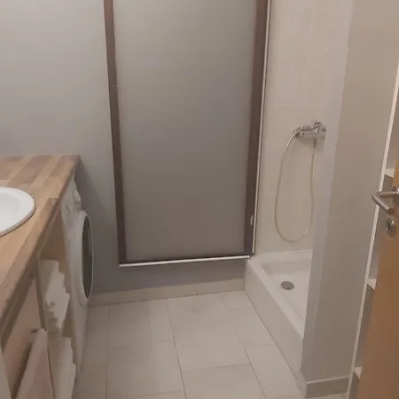 Luce With Shared Pool * Zadar