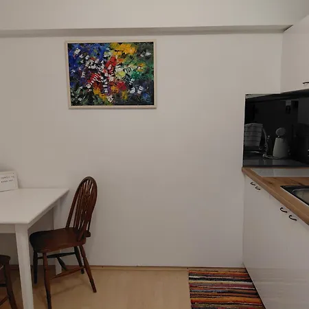Luce With Shared Pool Sami-basement Apartment