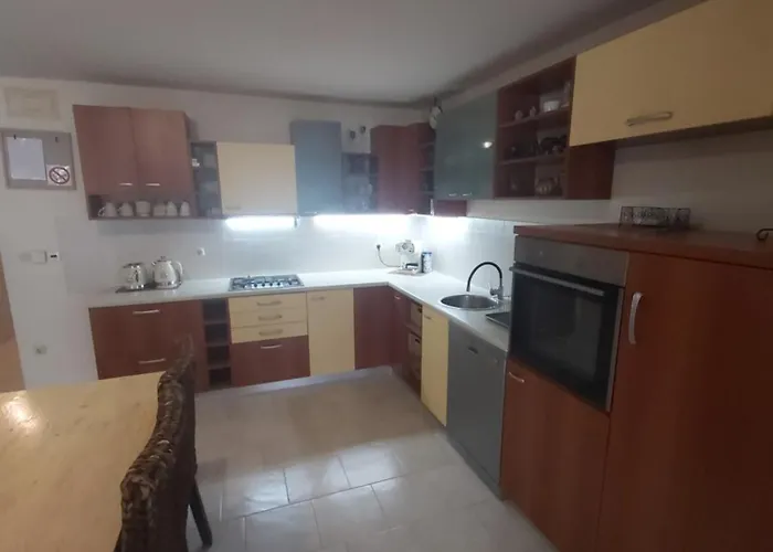 Luce With Shared Pool Apartman Zadar