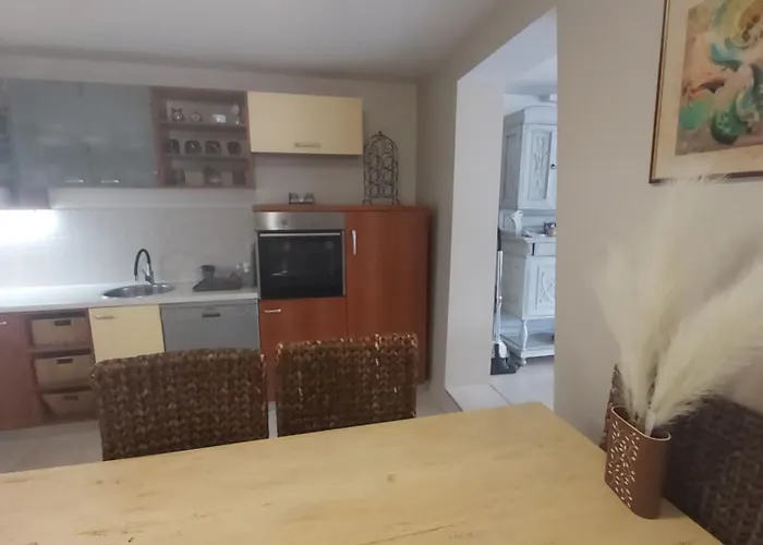 Luce With Shared Pool Apartman